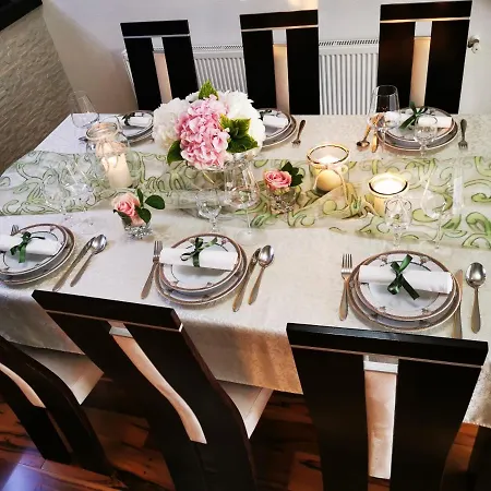 アパート Deak マカルスカ