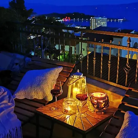 Deak Apartment