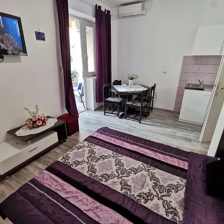 Deak Apartment Makarska